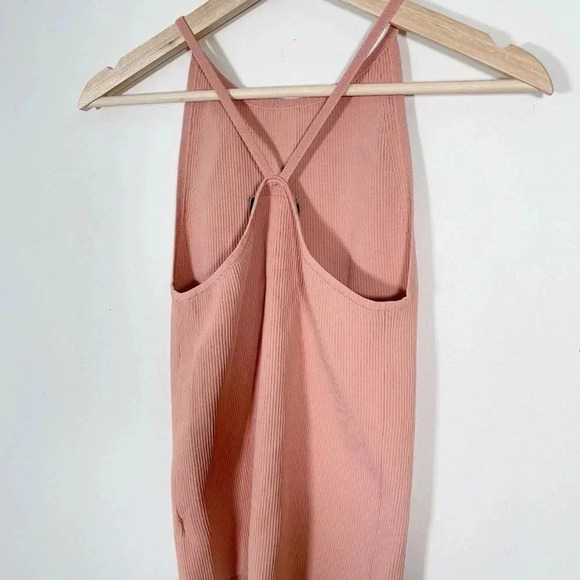 ‼️ 50% OFF ‼️🌟⭐️✨CLEARANCE SALE ✨⭐️🌟 VICI COLLECTION | PEACH RIBBED TANK TOP - Picture 8 of 10